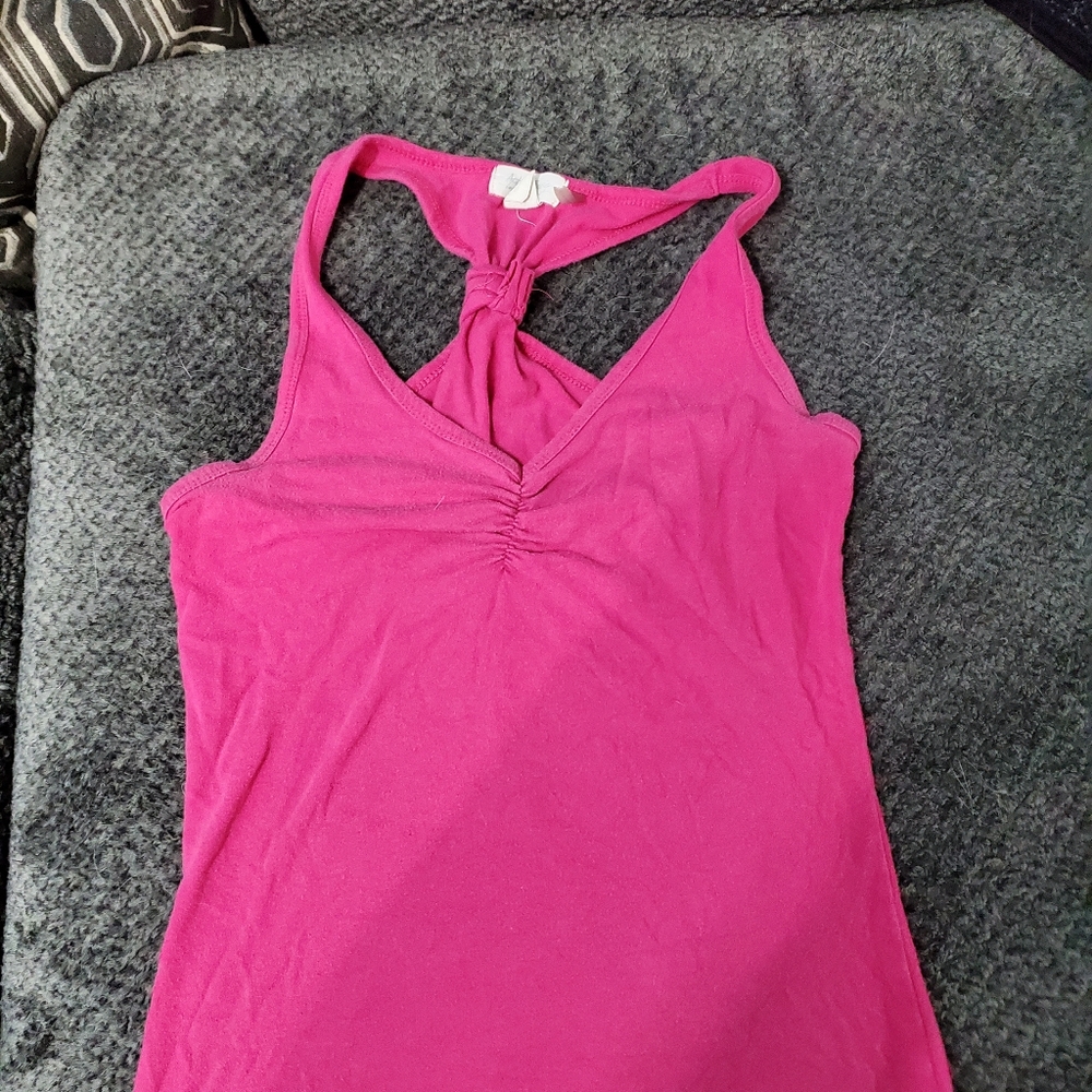 Pink tank top. Large sized. Active basic.